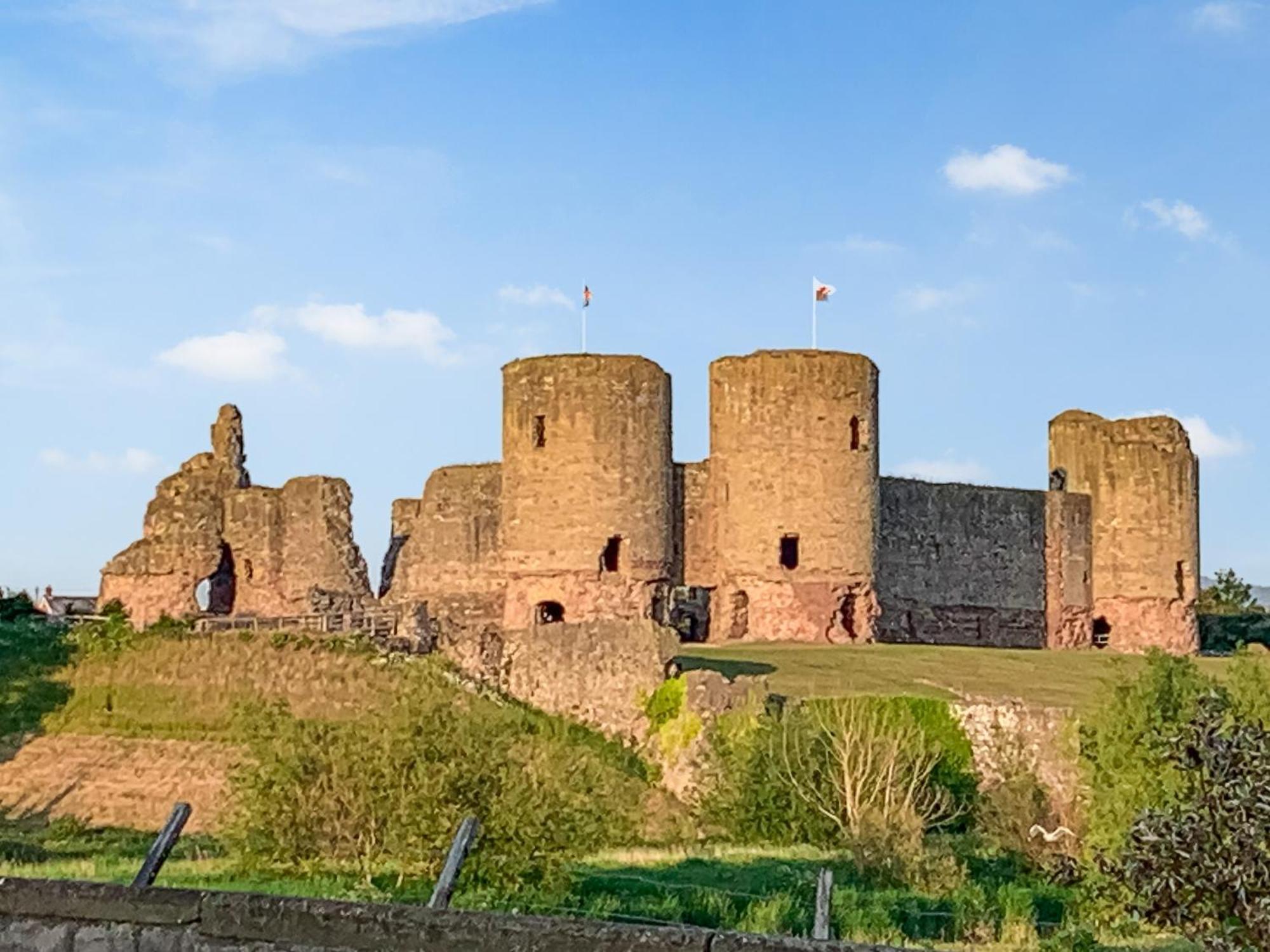 Pen Y Bont Villa Rhuddlan Exteriör bild
